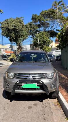 MITSUBISHI L200 TRITON 3.2 GLS 4X4 CD 16V TURBO INTERCOLER DIESEL 4P MANUAL MITSUBISHI L200 TRITON 3.2 GLS 4X4 CD 16V TURBO INTERCOLER DIESEL 4P MANUAL